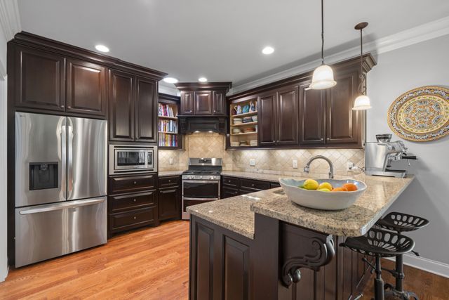 782 Saussy Pl, Nashville, TN 37205