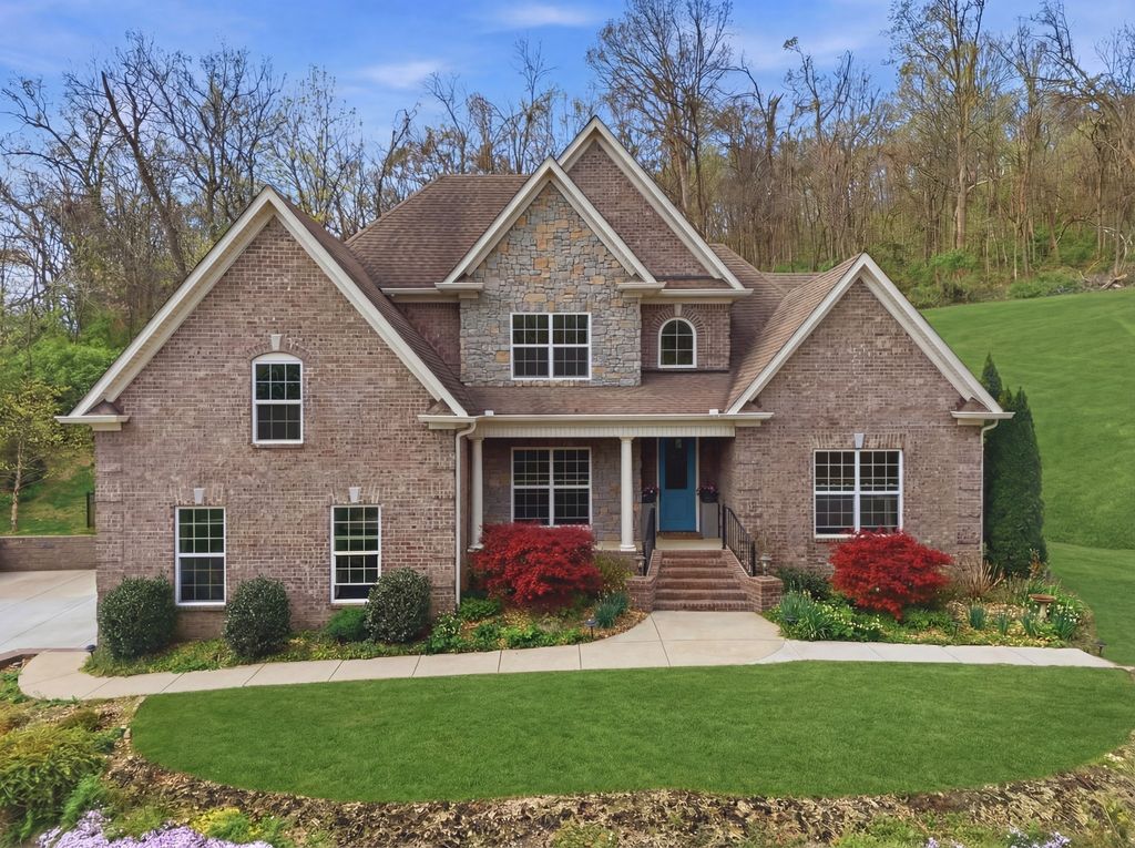 782 Saussy Pl, Nashville, TN 37205