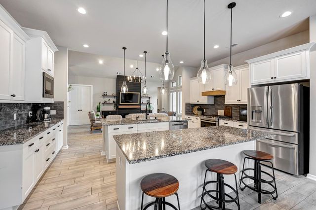 520 Maui Bend Drive, Katy, TX 77493