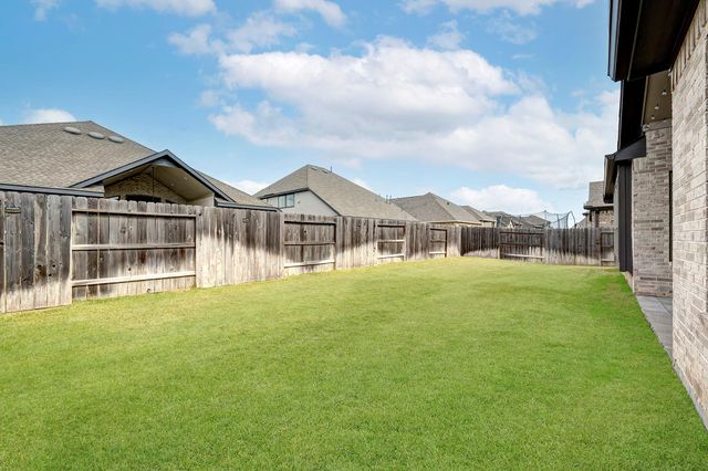 520 Maui Bend Drive, Katy, TX 77493