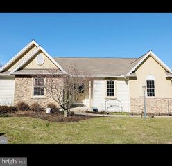 805 805 MOUNT WILSON ROAD, Lebanon, PA 17042