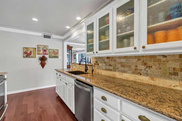 4912 Walnut Place Court, Granbury, TX 76049