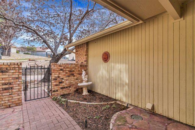 4912 Walnut Place Court, Granbury, TX 76049