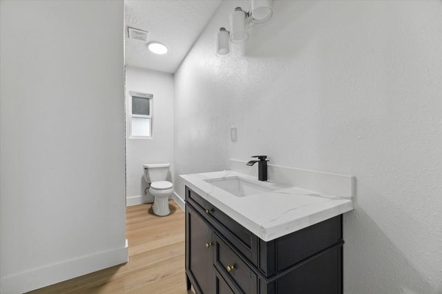 817 E 32nd Street, Houston, TX 77022