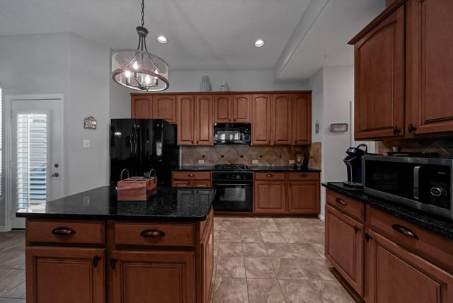 2910 Crescent Oaks Park Lane, Spring, TX 77386