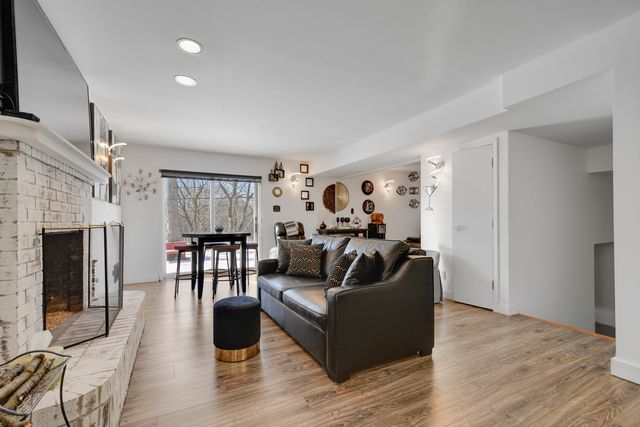 411 Suwanee Street, Park Forest, IL 60466