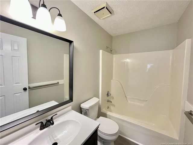 187 Aloha Drive, Fayetteville, NC 28311