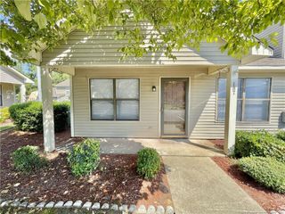 187 Aloha Drive, Fayetteville, NC 28311