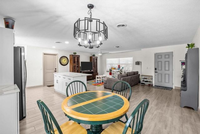 907 Antigua Avenue, Fort Pierce, FL 34982