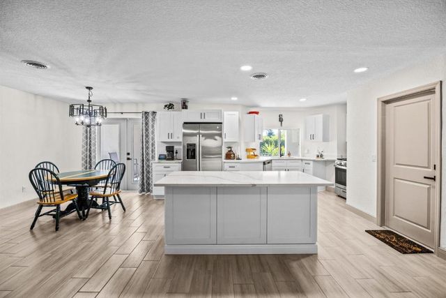 907 Antigua Avenue, Fort Pierce, FL 34982