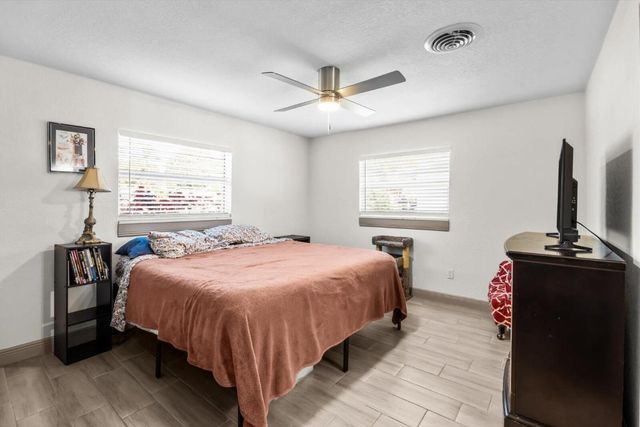 907 Antigua Avenue, Fort Pierce, FL 34982