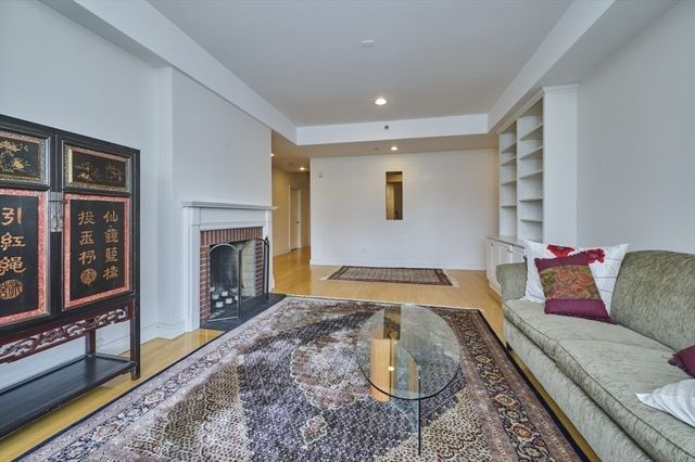 40 Isabella 2E, Boston, MA 02116