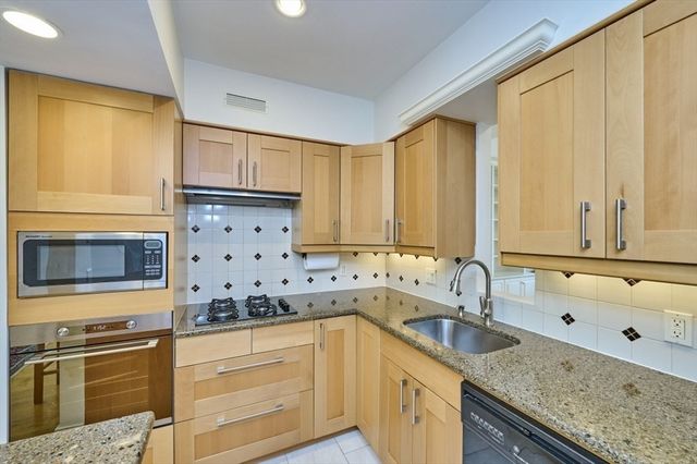 40 Isabella 2E, Boston, MA 02116