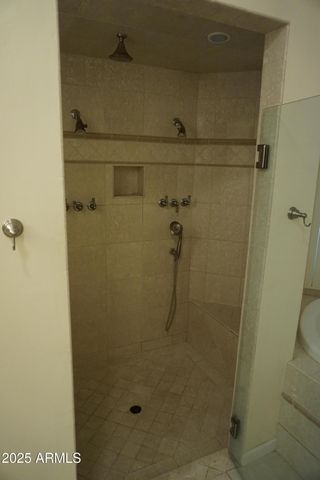 7917 E CAVE CREEK Road, Carefree, AZ 85377