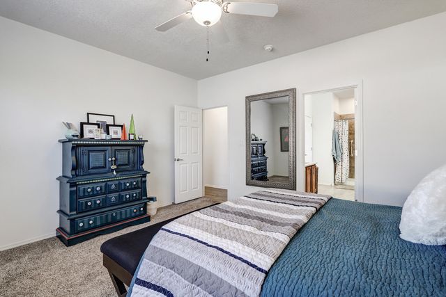 1743 Garden Way SW, Albuquerque, NM 87105