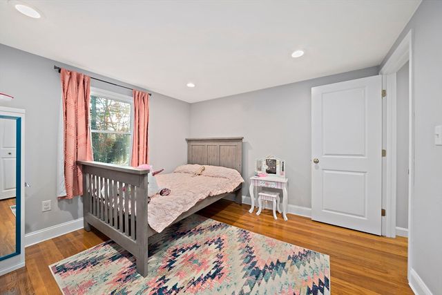 15 Cross Street, Plympton, MA 02367