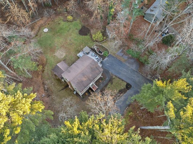 15 Cross Street, Plympton, MA 02367