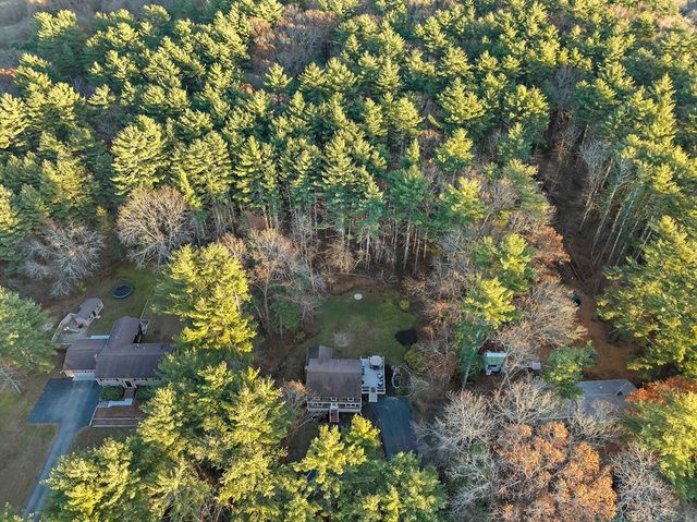 15 Cross Street, Plympton, MA 02367