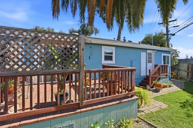 2053 E Bayshore Road, Redwood City, CA 94063