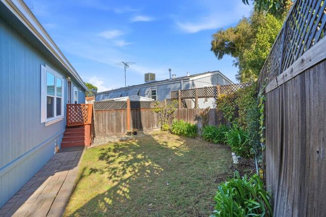 2053 E Bayshore Road, Redwood City, CA 94063