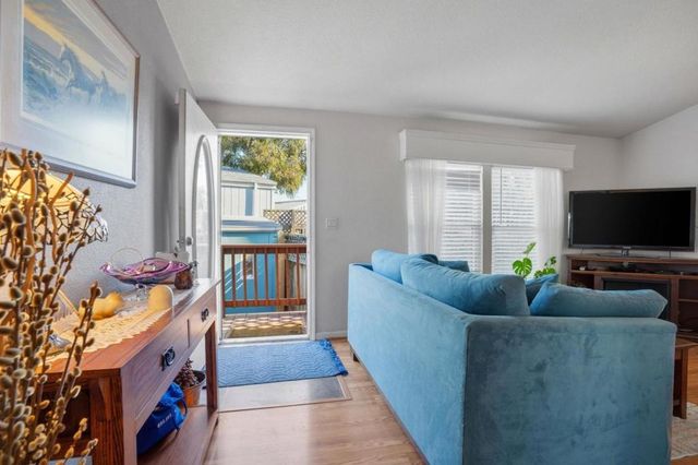 2053 E Bayshore Road, Redwood City, CA 94063