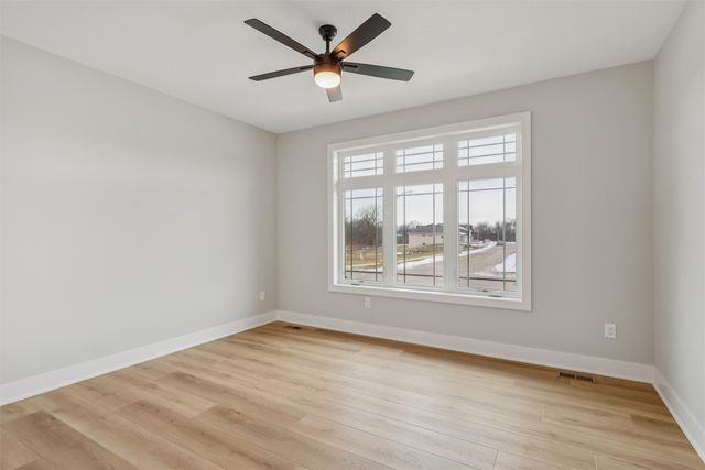 17418 North Valley Drive, Urbandale, IA 50323