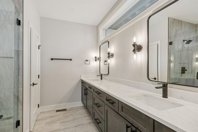 17418 North Valley Drive, Urbandale, IA 50323