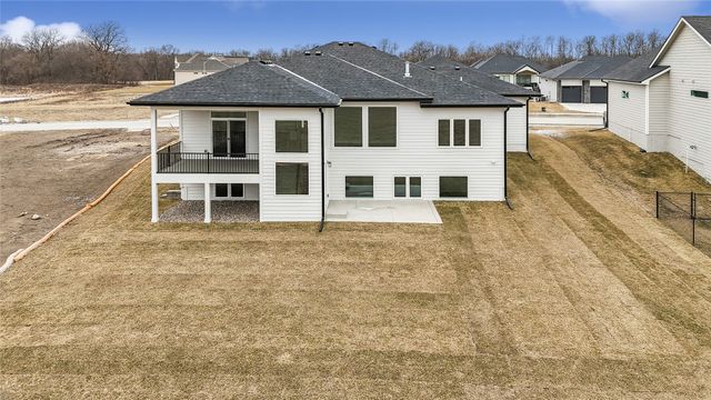 17418 North Valley Drive, Urbandale, IA 50323