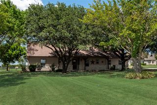 1255 Vineyard Road, Gunter, TX 75058
