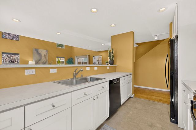 2180 W Alameda Street 14, Santa Fe, NM 87507