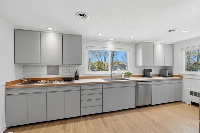 24 Fern Circle, Brockton, MA 02301