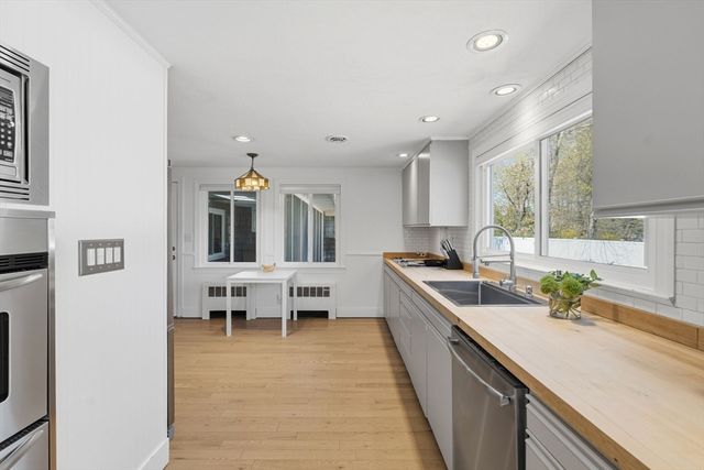 24 Fern Circle, Brockton, MA 02301