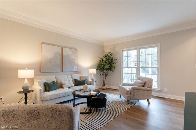 8955 Stoneybrook Drive, Broadview Heights, OH 44147