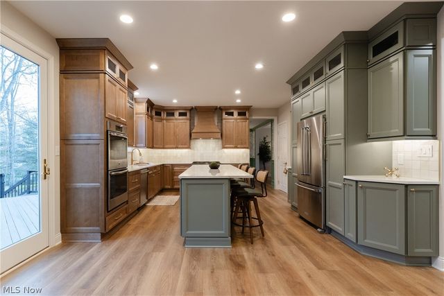 8955 Stoneybrook Drive, Broadview Heights, OH 44147