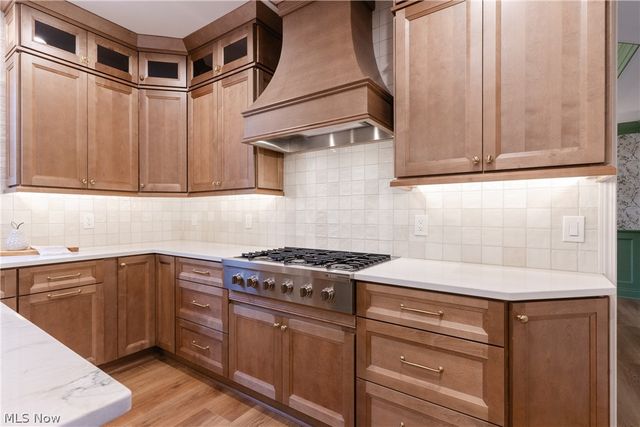 8955 Stoneybrook Drive, Broadview Heights, OH 44147