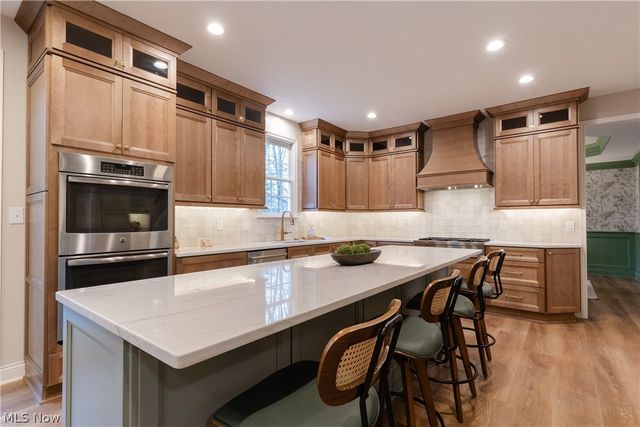 8955 Stoneybrook Drive, Broadview Heights, OH 44147