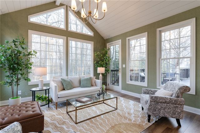 8955 Stoneybrook Drive, Broadview Heights, OH 44147