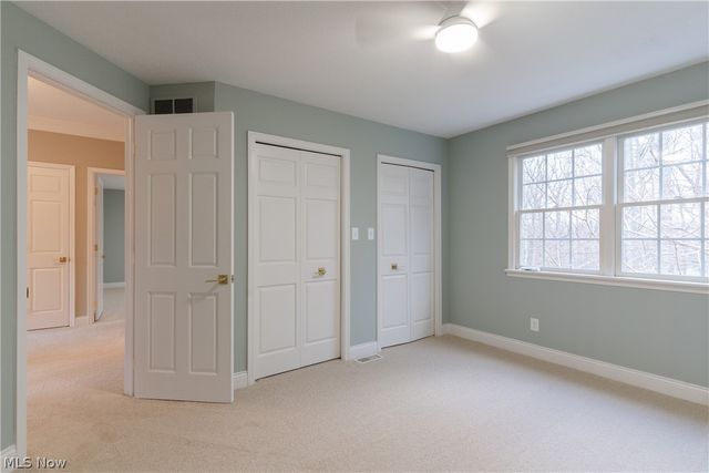 8955 Stoneybrook Drive, Broadview Heights, OH 44147