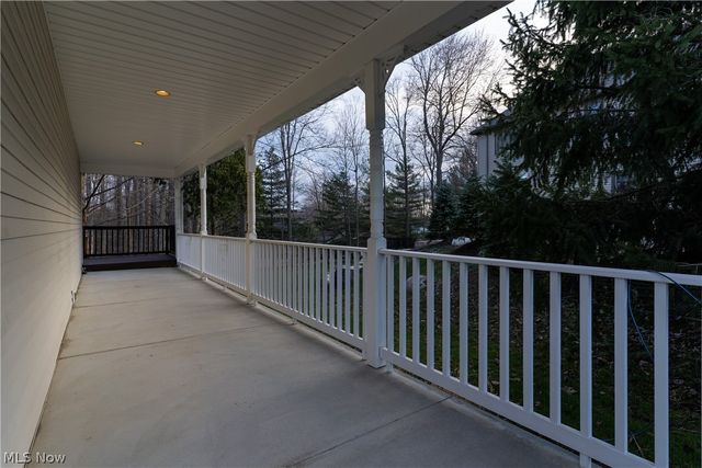 8955 Stoneybrook Drive, Broadview Heights, OH 44147