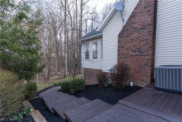 8955 Stoneybrook Drive, Broadview Heights, OH 44147