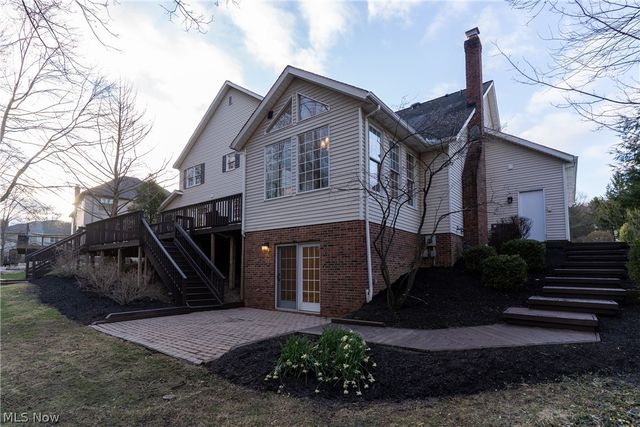 8955 Stoneybrook Drive, Broadview Heights, OH 44147