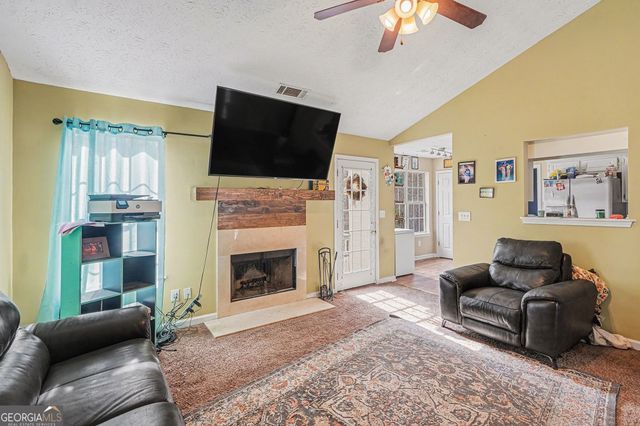 240 Grove Pointe Drive, Locust Grove, GA 30248