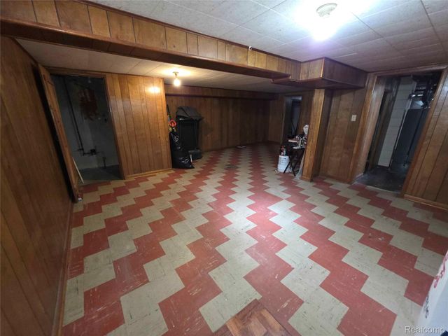 25784 Collingwood Street, Roseville, MI 48066