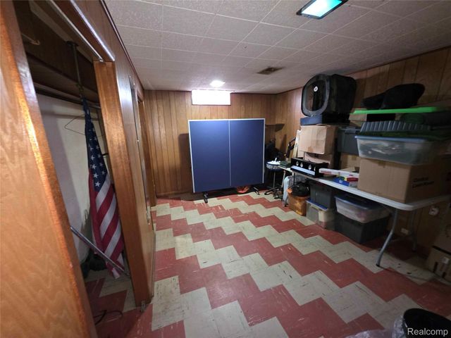 25784 Collingwood Street, Roseville, MI 48066