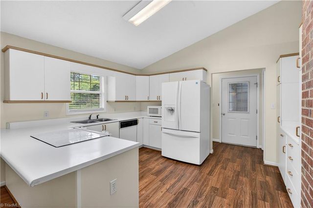 8976 US Highway 64 W, Trinity, NC 27370