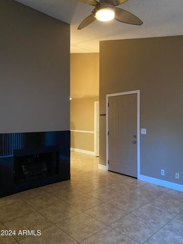 1976 N LEMON TREE Lane 11, Chandler, AZ 85224