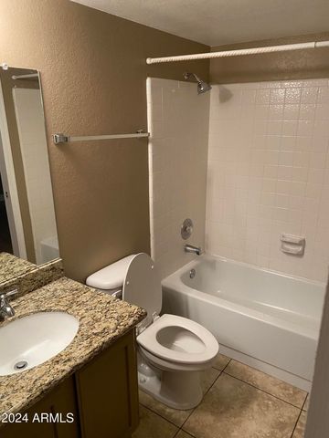 1976 N LEMON TREE Lane 11, Chandler, AZ 85224