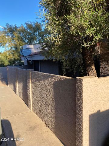 1976 N LEMON TREE Lane 11, Chandler, AZ 85224