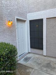 1976 N LEMON TREE Lane 11, Chandler, AZ 85224