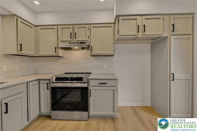 1407 Presidential Drive, Whitehall Twp, PA 18052